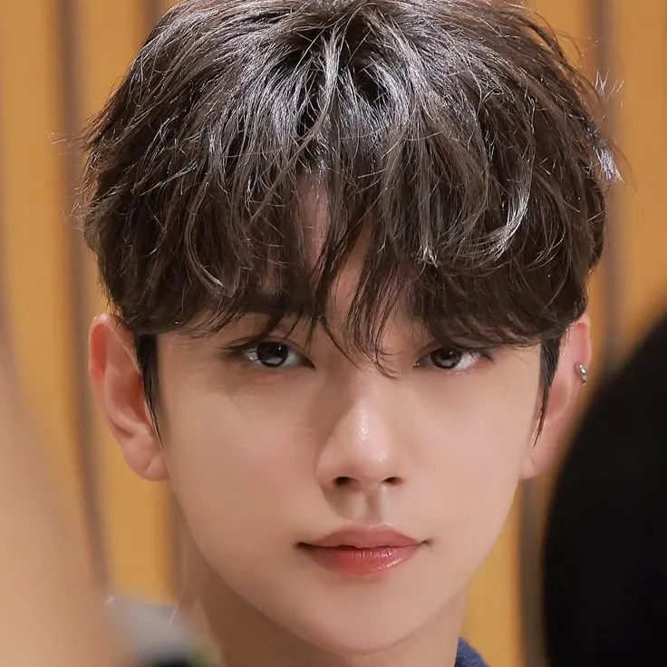 Latest photo of Joshua (SEVENTEEN)