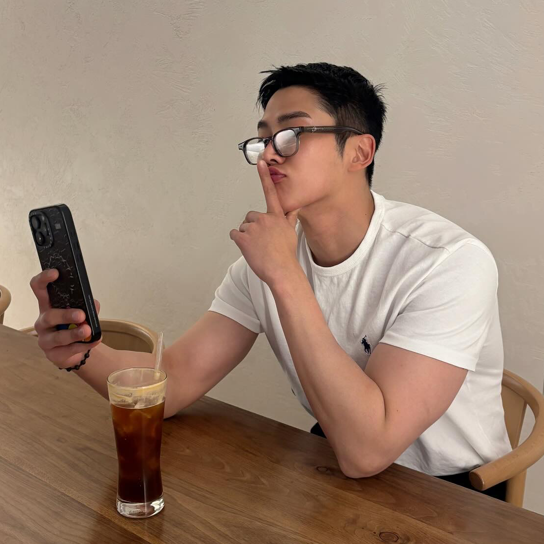 Potret di balik layar Rowoon