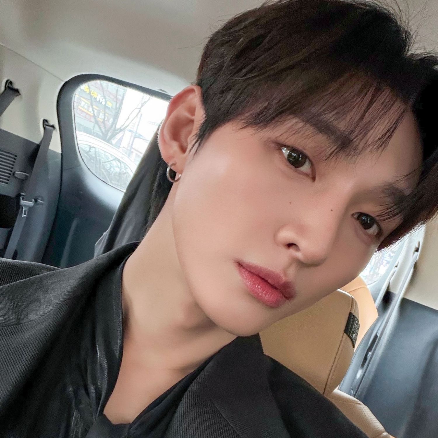 Recent activity shot of Yoon Jisung