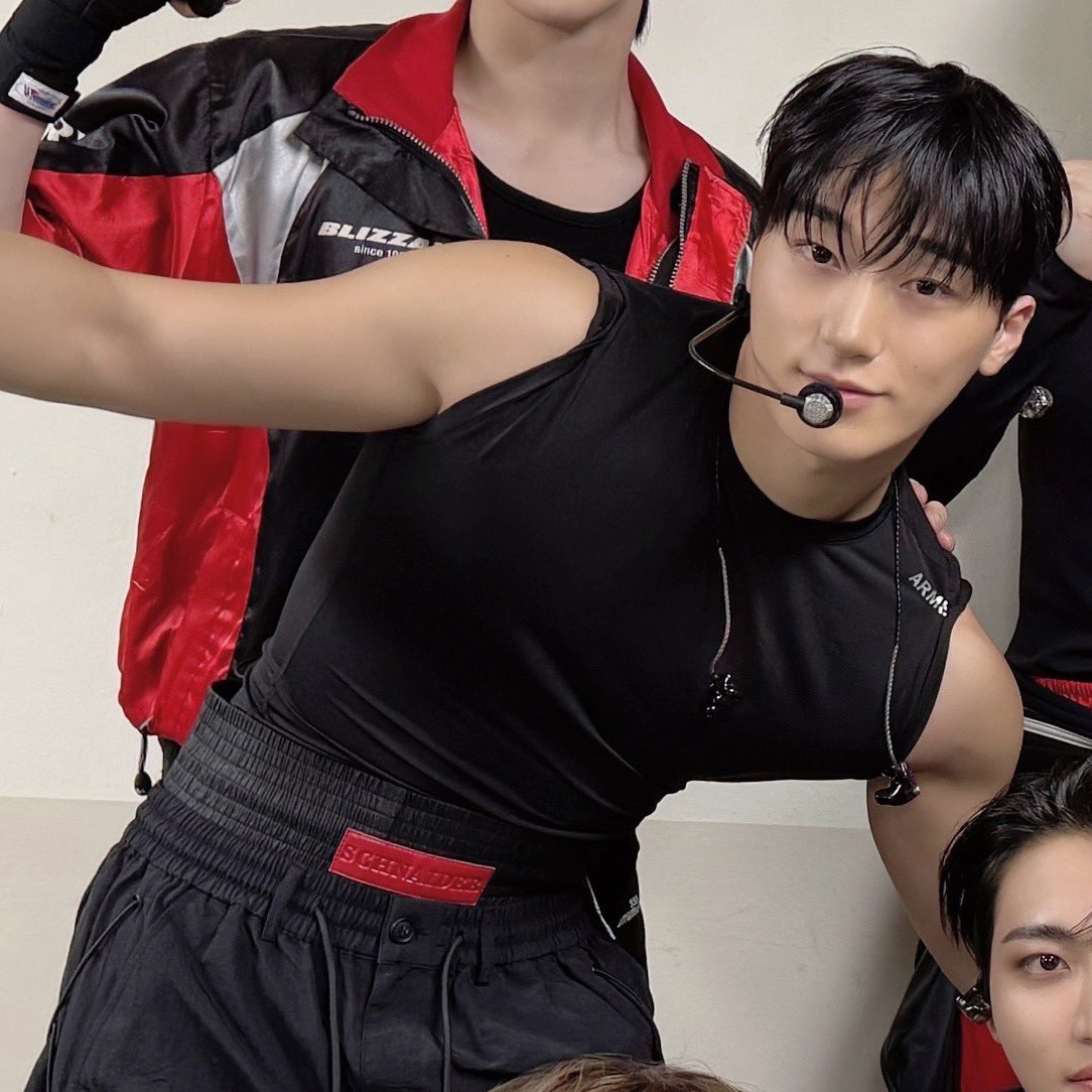 Momen yang diabadikan oleh penggemar San (ATEEZ)