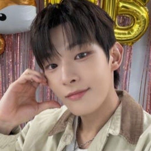 Latest photo of Steven (AHOF)