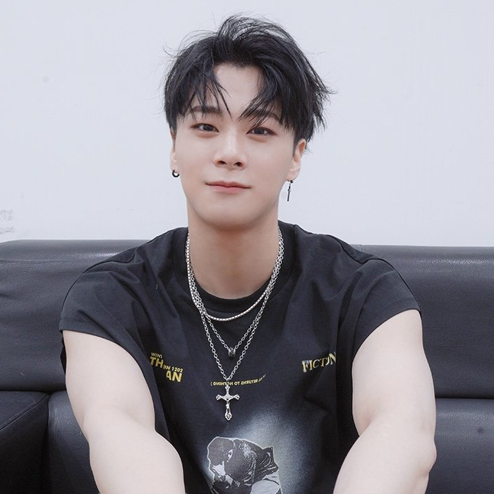 Behind-the-scenes cut of Moonbin (ASTRO)
