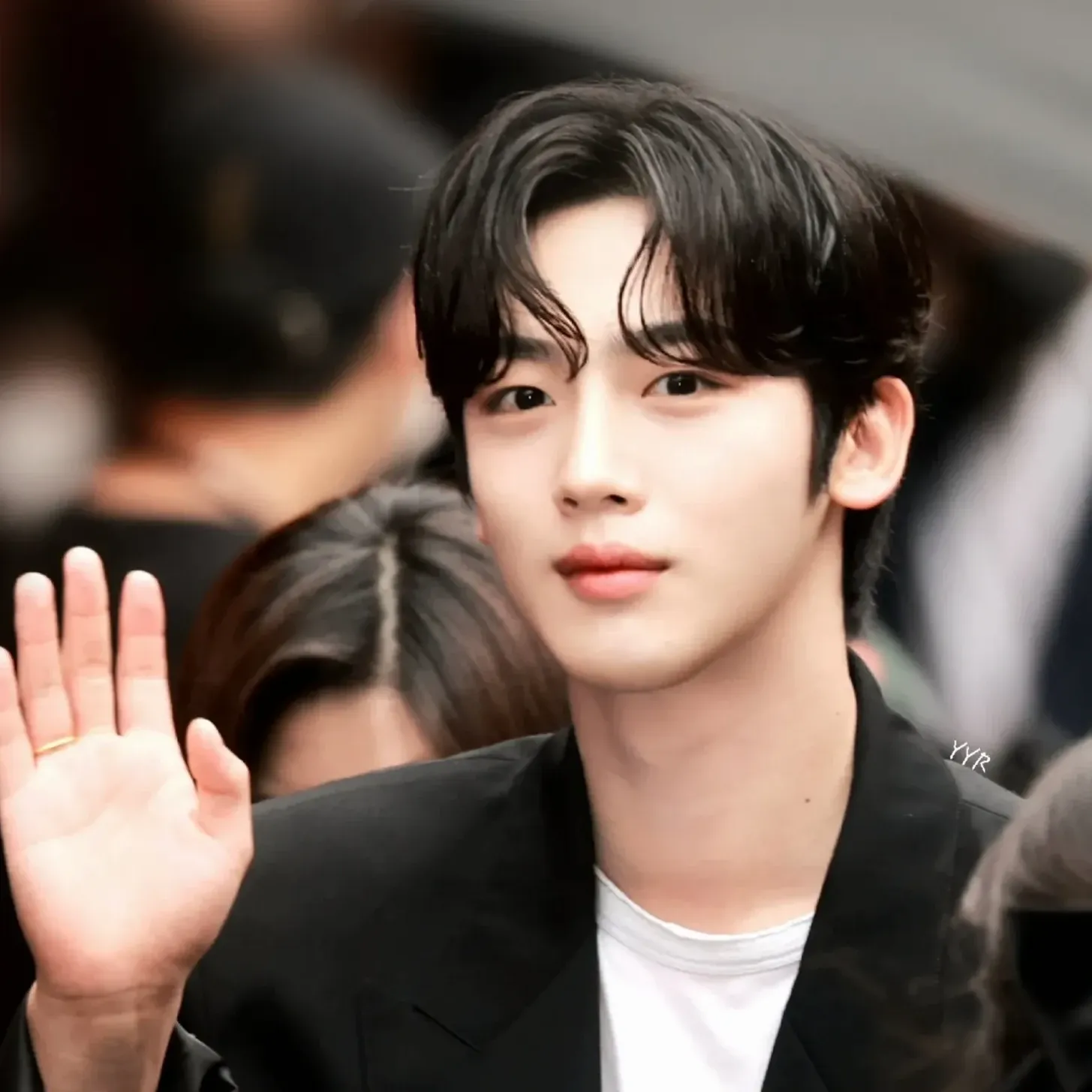 A moment captured by Kim Yohan (WEi)'s fan