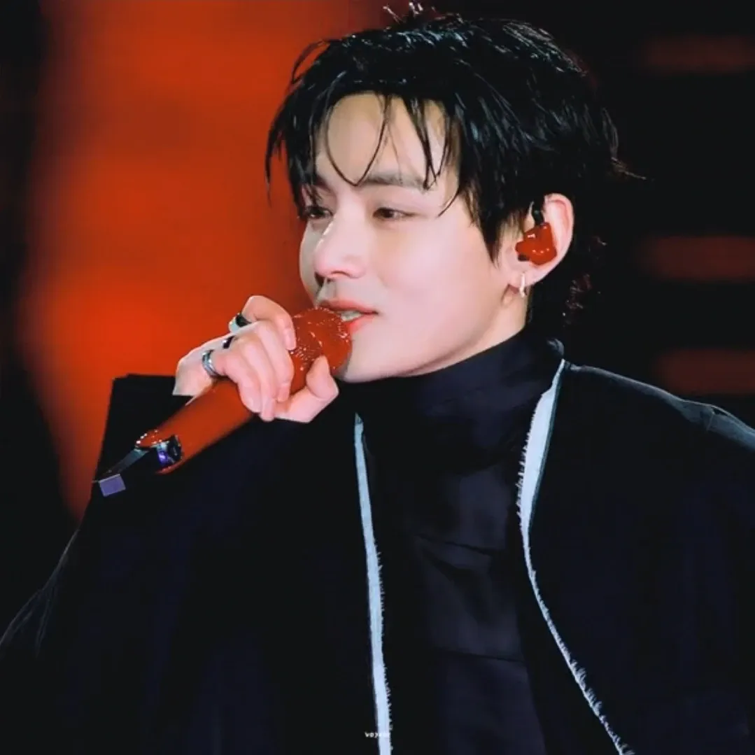 뷔 (방탄소년단)의 비하인드 컷