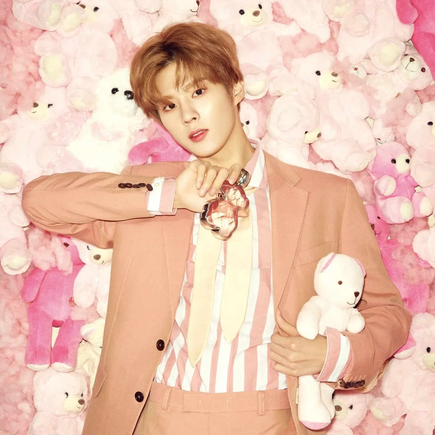 김우석의 최신 사진