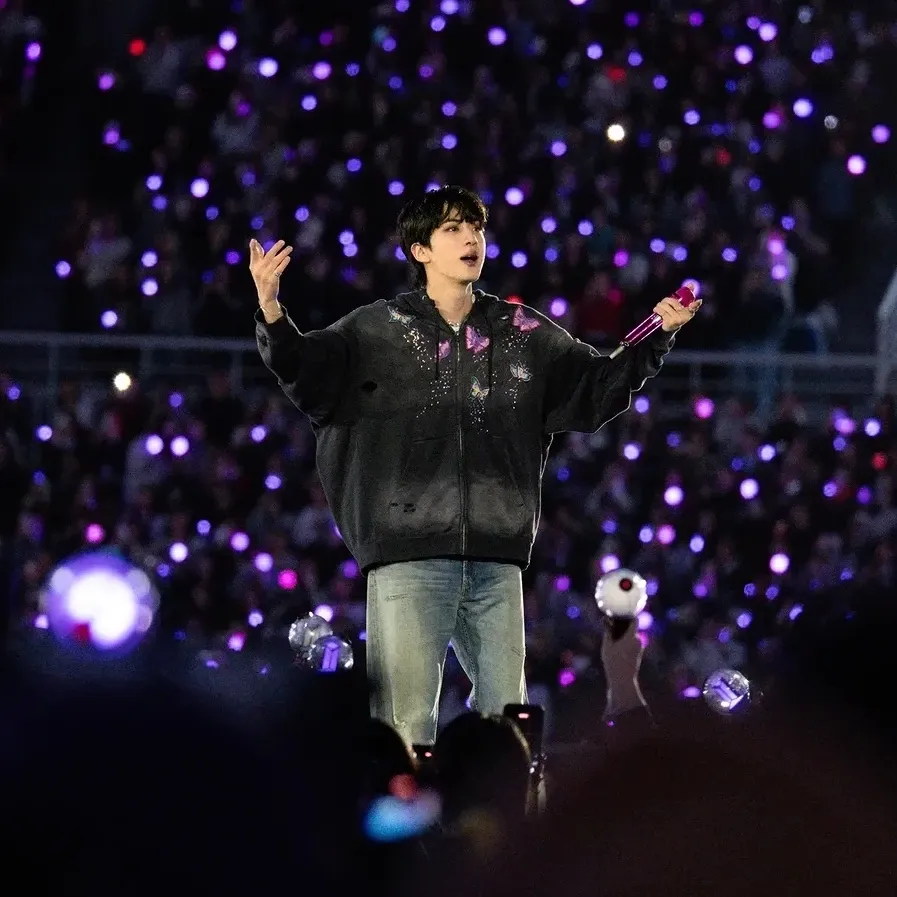 Behind-the-scenes cut of BTS