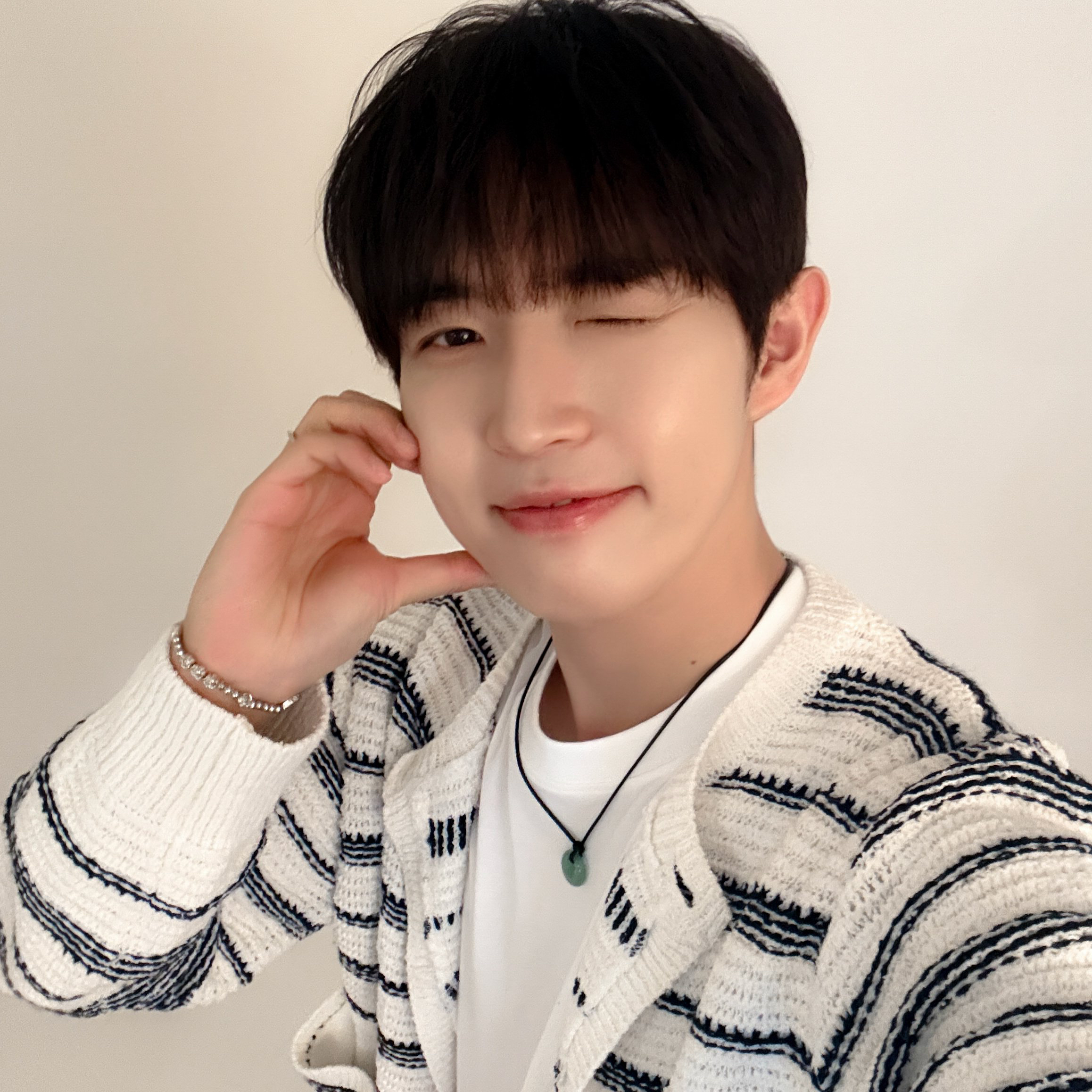 Foto terbaru Kim Jaehwan