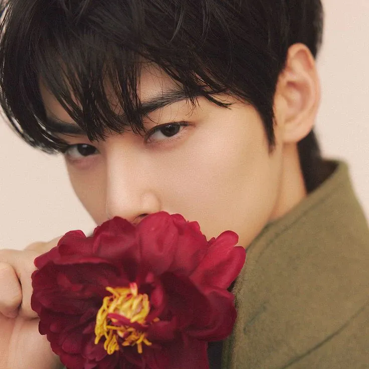 A moment captured by Eunwoo (ASTRO)'s fan