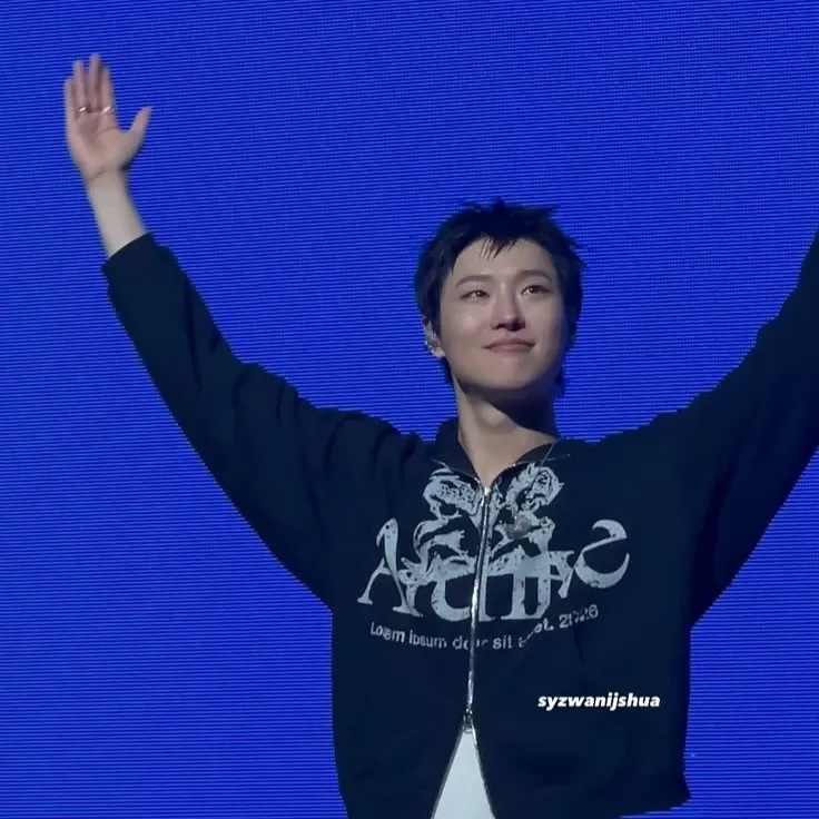 Latest photo of WOODZ