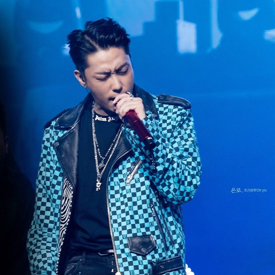 Recent activity shot of Eun Jiwon (SECHSKIES)