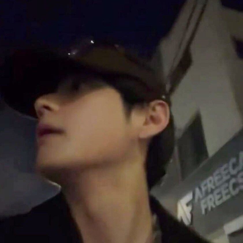 뷔 (방탄소년단) 팬이 찍은 순간