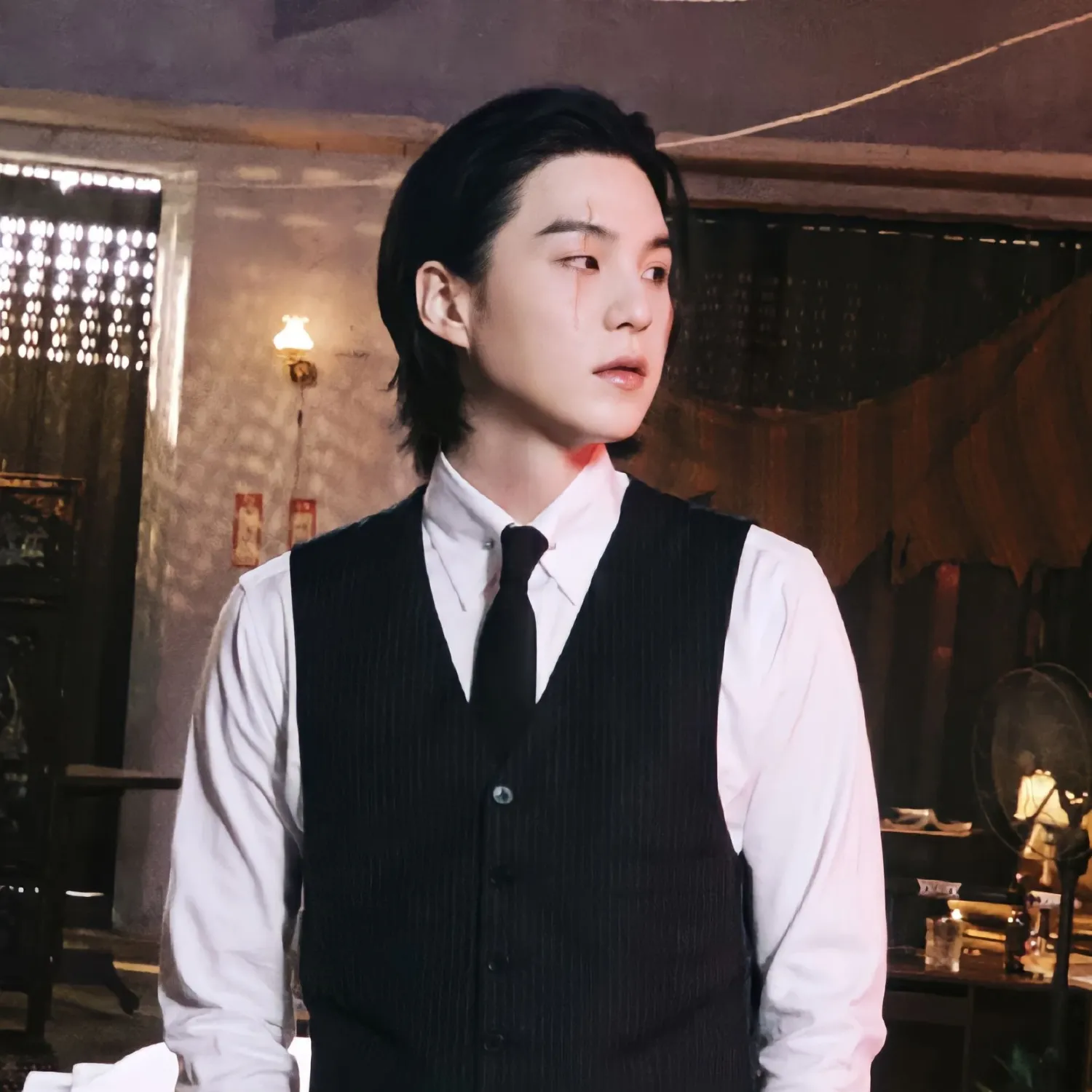 Foto aktivitas terbaru SUGA (BTS)