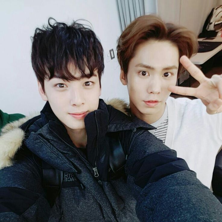 A moment captured by Rocky's fan