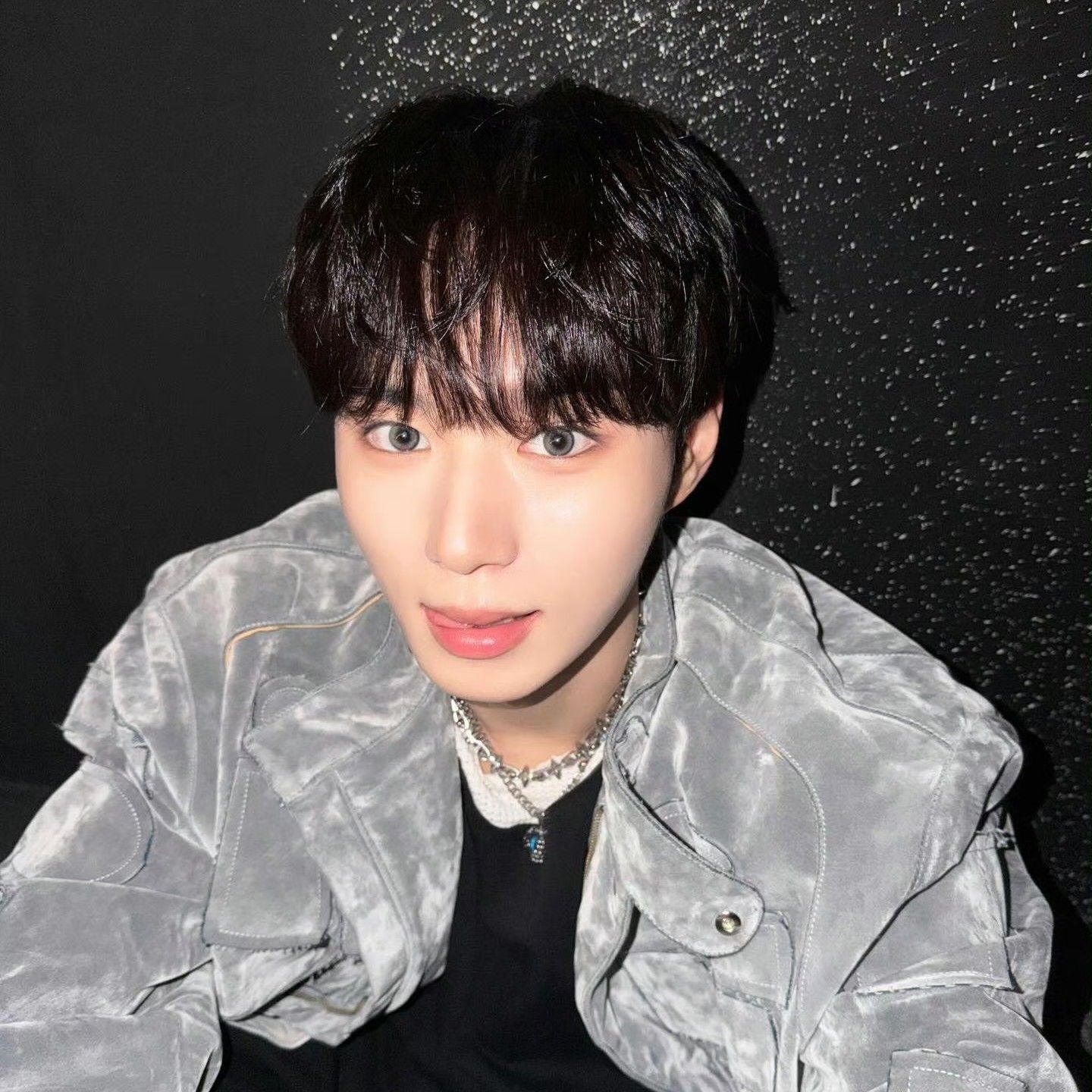 Behind-the-scenes cut of Kim Junseo (ALPHA DRIVE ONE)