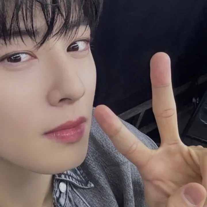 Behind-the-scenes cut of Eunwoo (ASTRO)