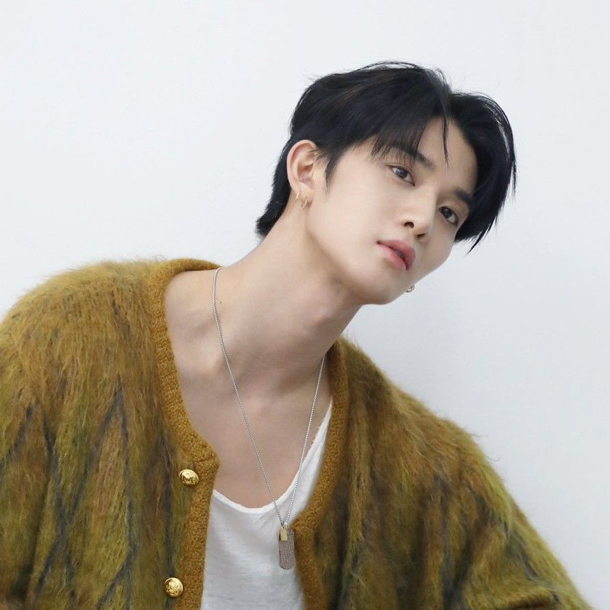 Latest photo of Bae Jinyoung