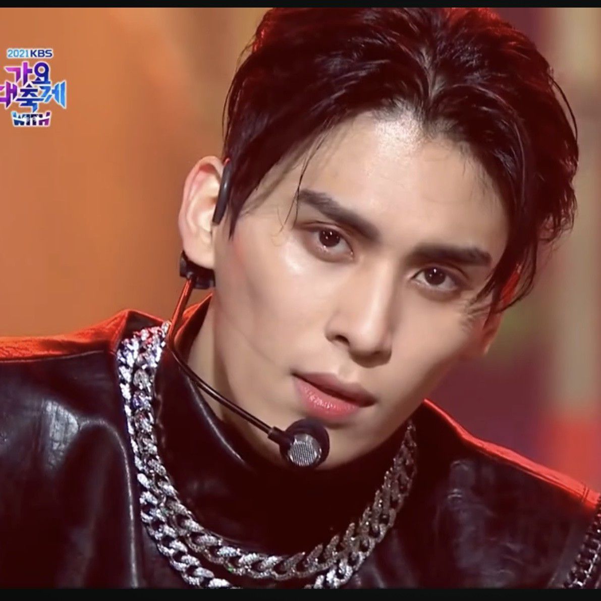 Behind-the-scenes cut of SF9