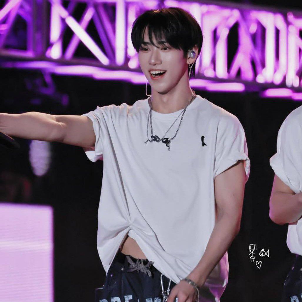 엑시 (SEVENTOEIGHT) 팬이 찍은 순간