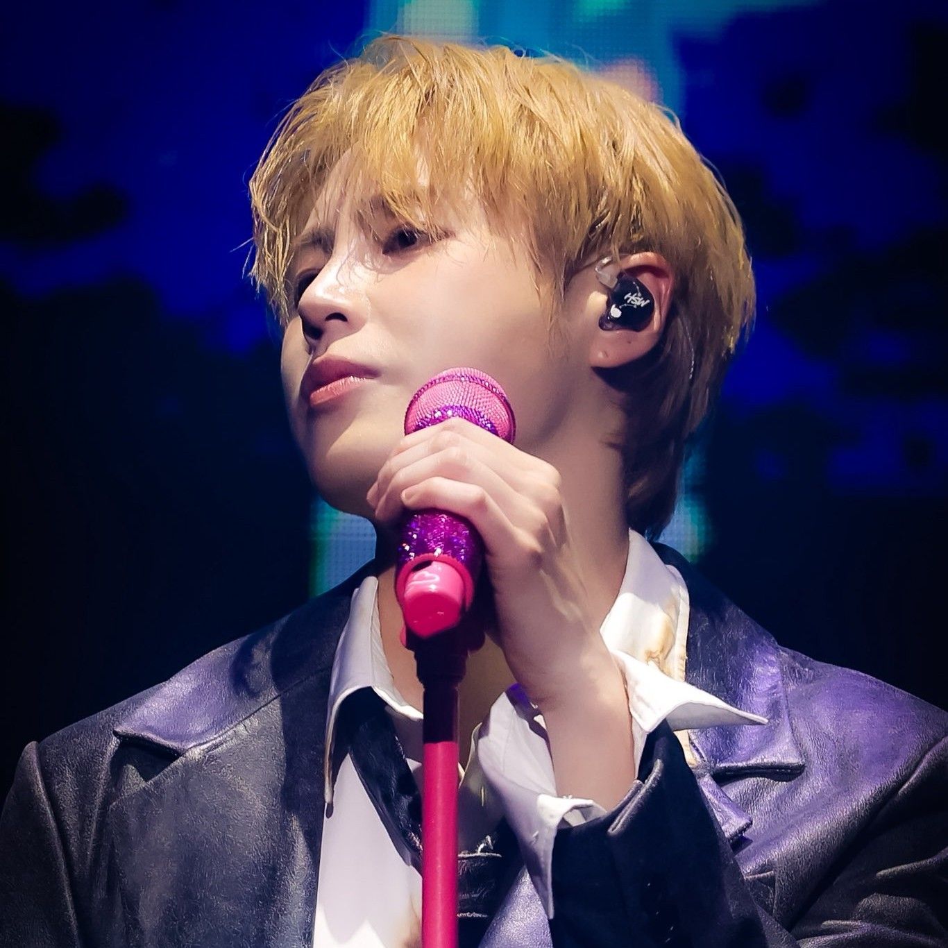 Recent activity shot of Ha Sungwoon