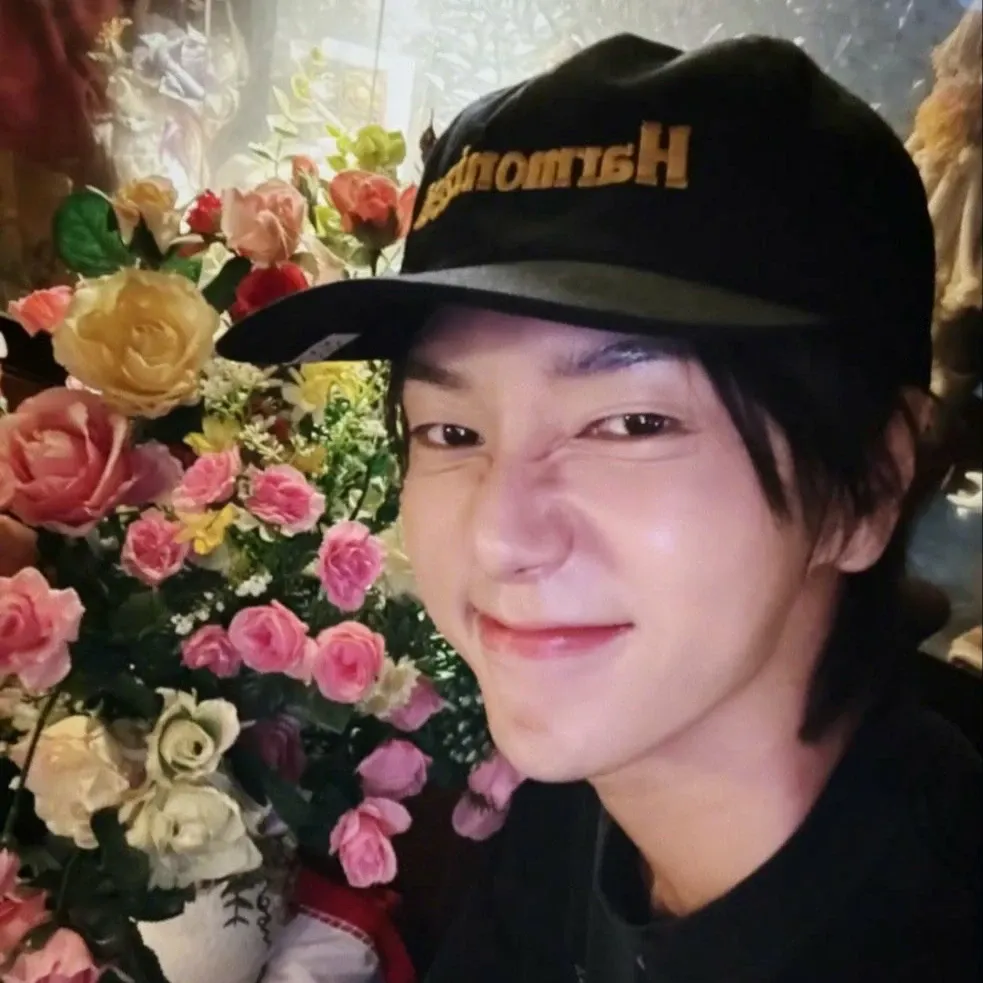 Behind-the-scenes cut of Yesung (Super Junior)