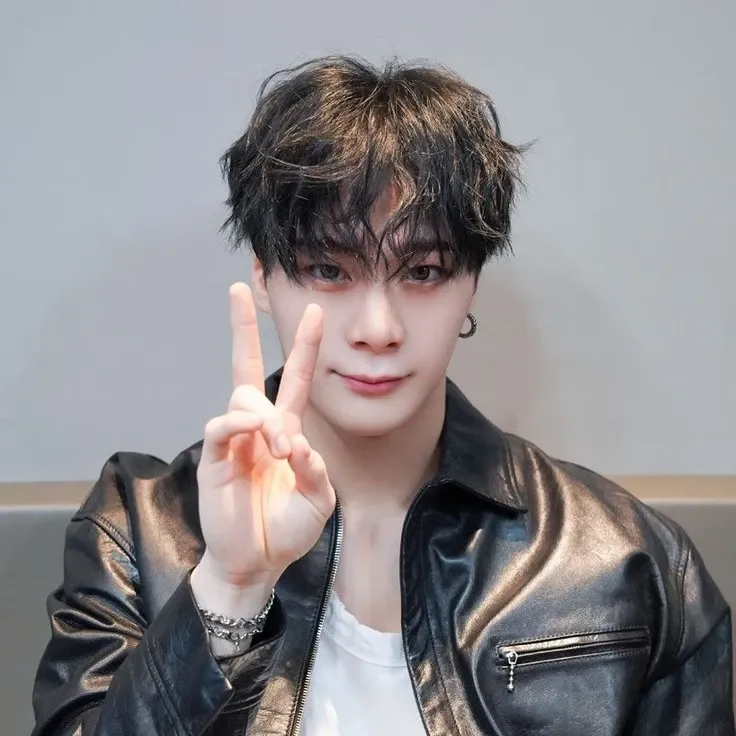 Recent activity shot of Moonbin (ASTRO)