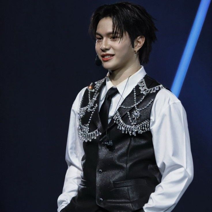 Behind-the-scenes cut of William (LYKN)