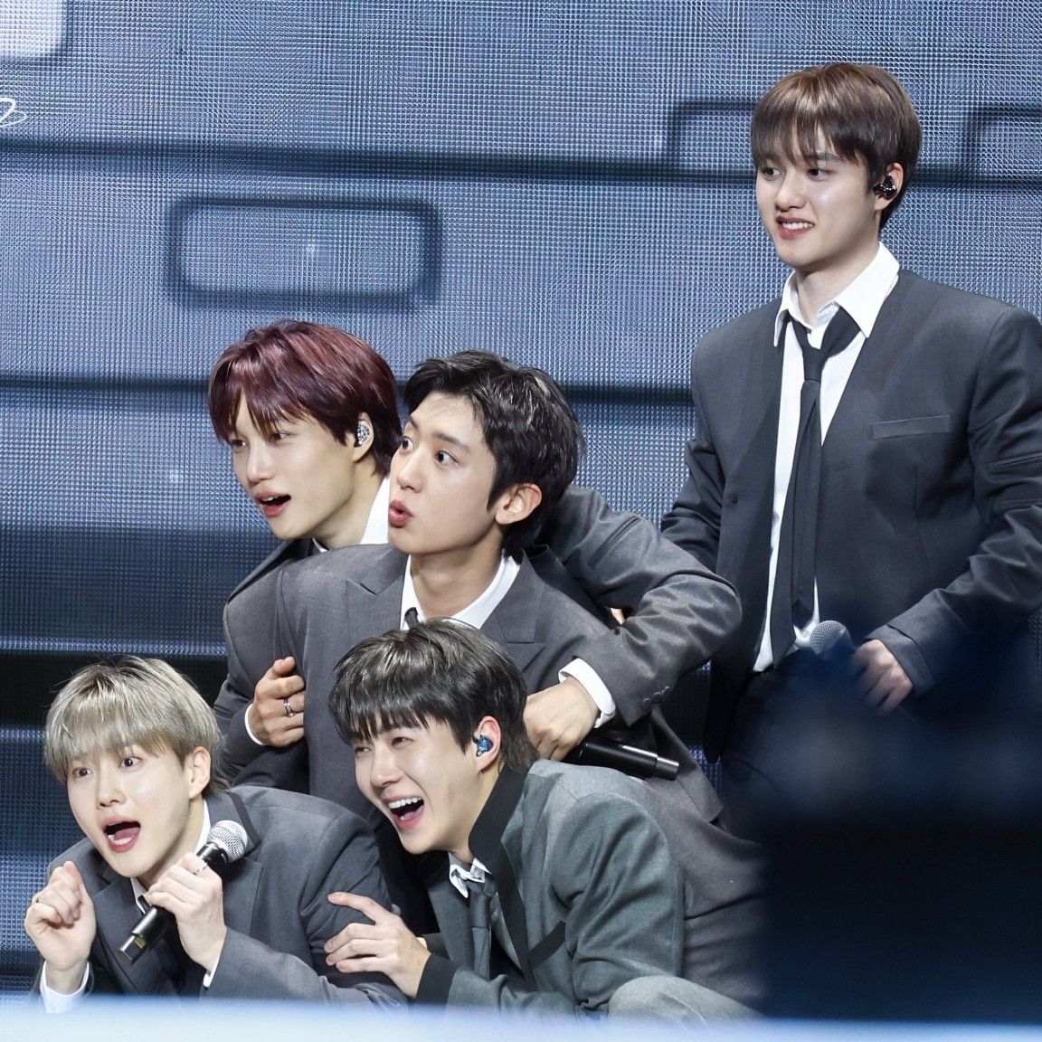 EXO의 비하인드 컷