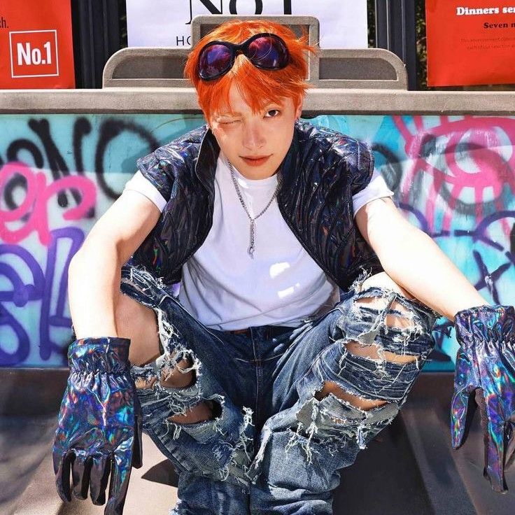 Latest photo of Hongjoong (ATEEZ)