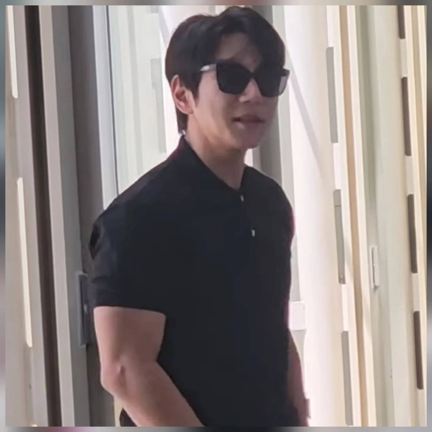 A moment captured by Hwang Chiyeol's fan