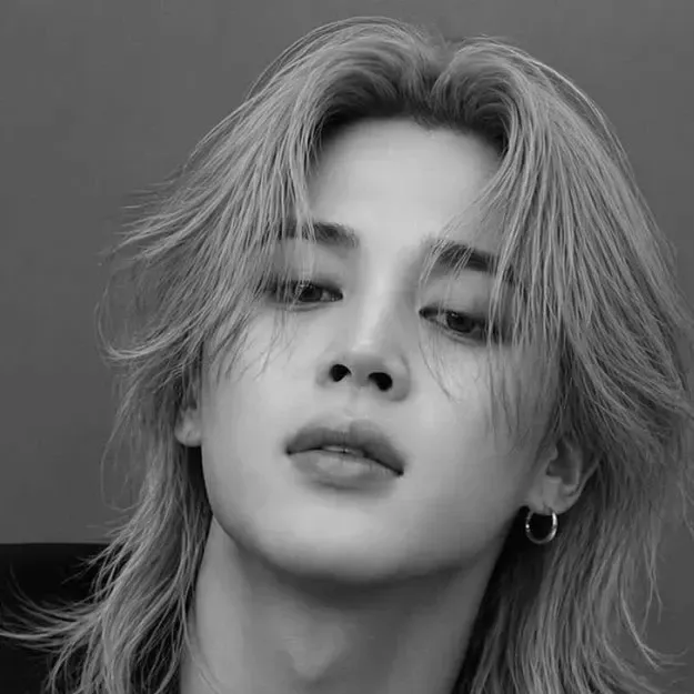 A moment captured by Jimin (BTS)'s fan
