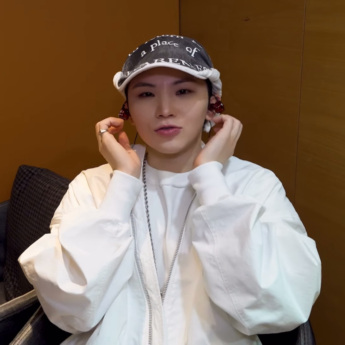 Behind-the-scenes cut of Woozi (SEVENTEEN)