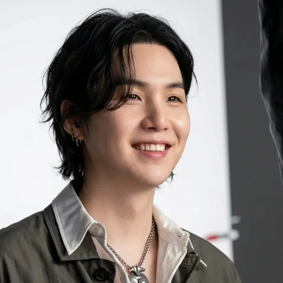 Latest photo of SUGA (BTS)