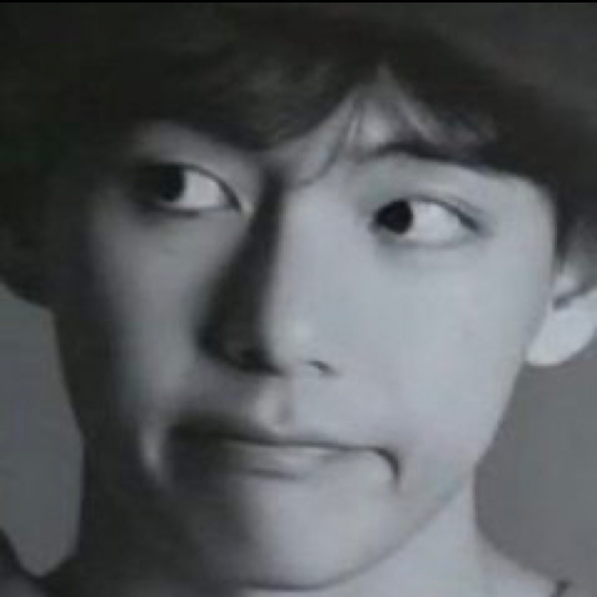 Behind-the-scenes cut of V (BTS)