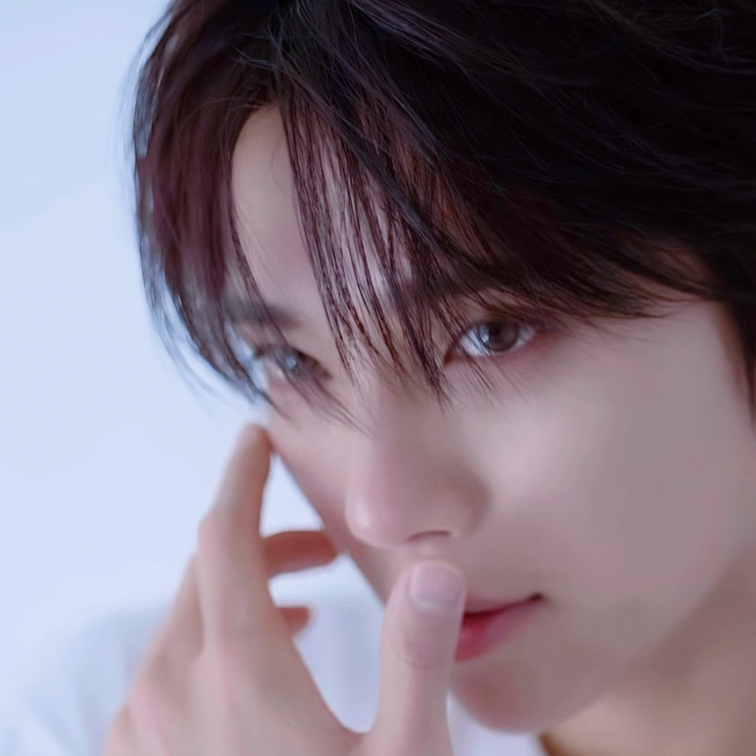 A moment captured by Joshua (SEVENTEEN)'s fan