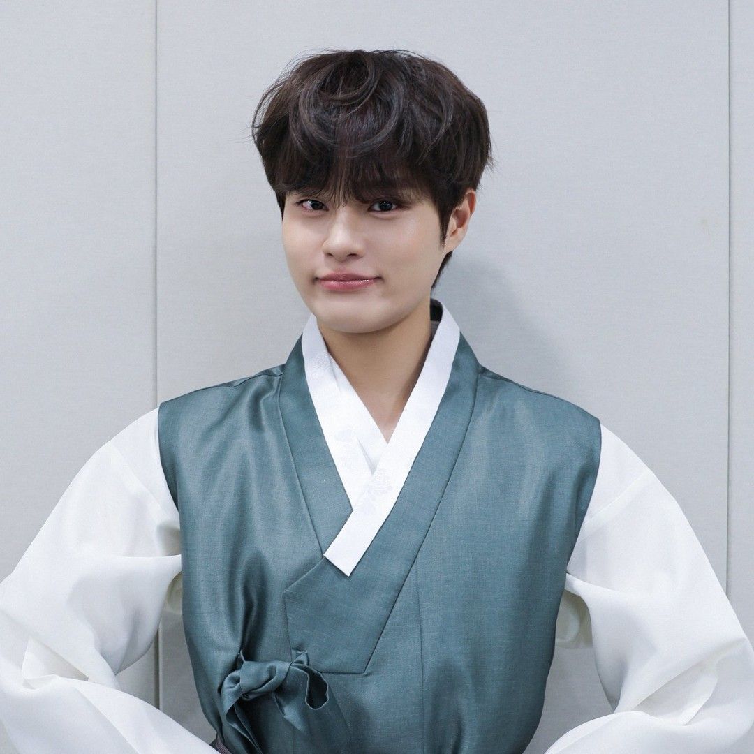 Latest photo of Lee Daehwi (AB6IX)