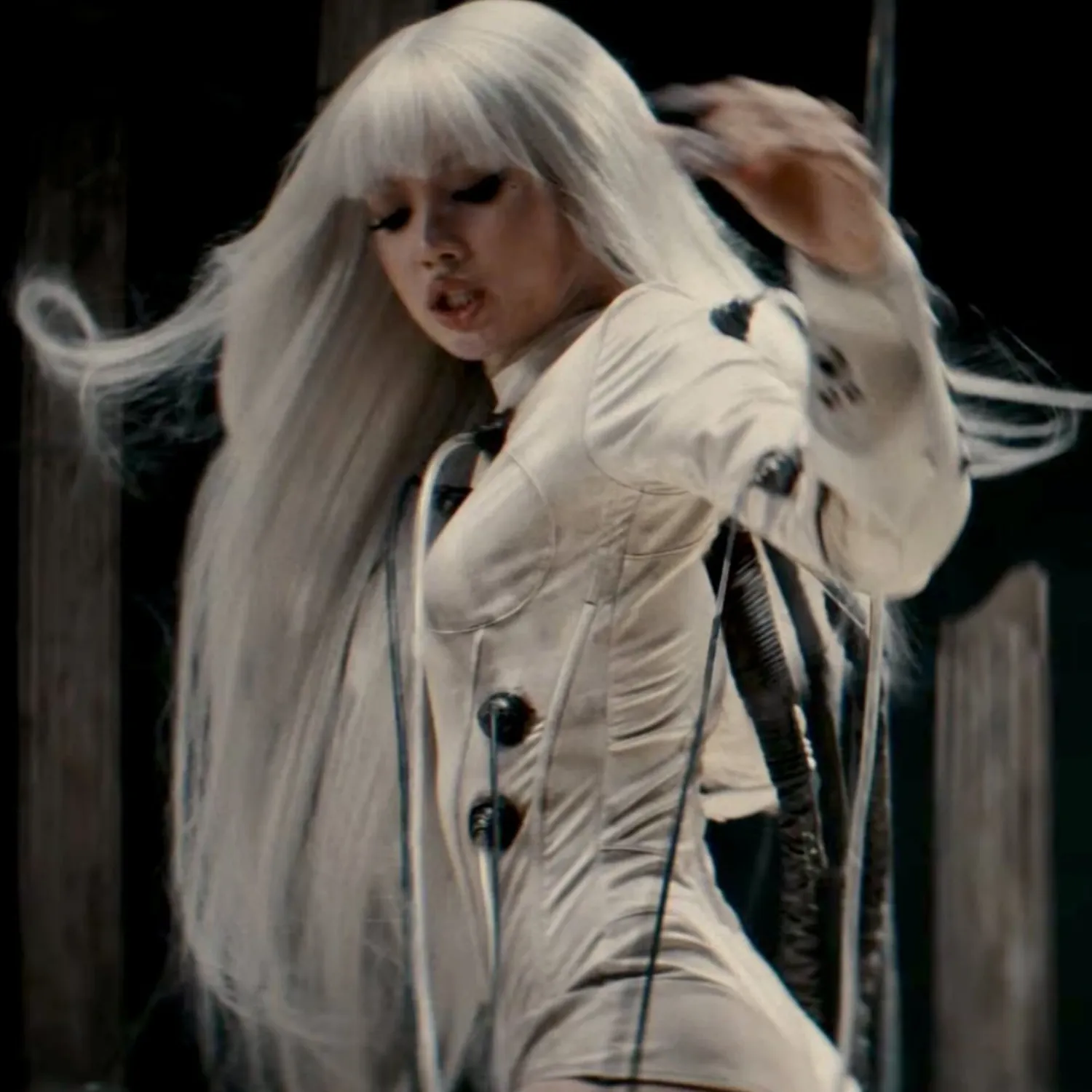 Momen yang diabadikan oleh penggemar Lisa (BLACKPINK)