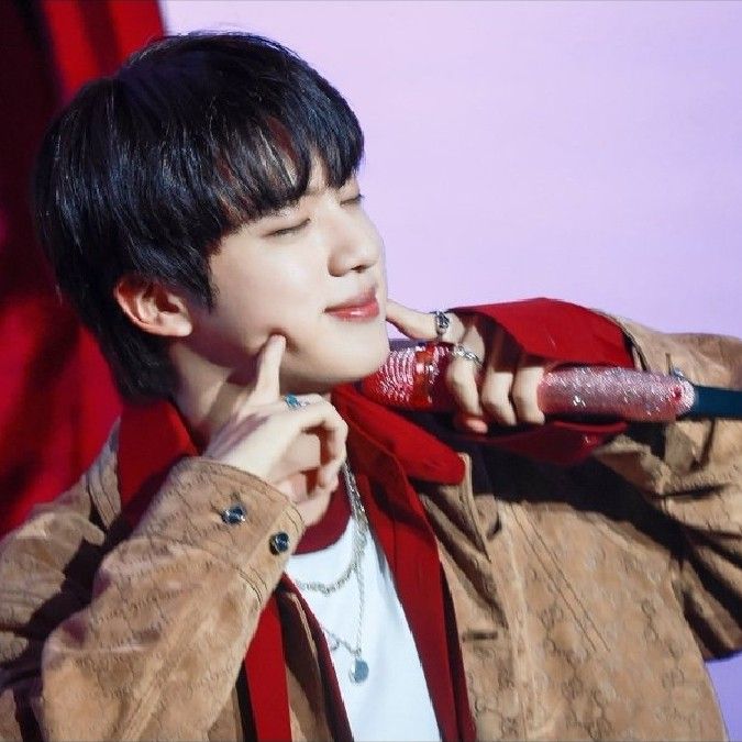 Potret di balik layar Jin (BTS)