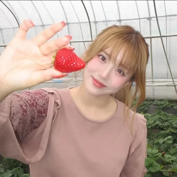 Signature photo of YUNA (CSR) capturing their charm