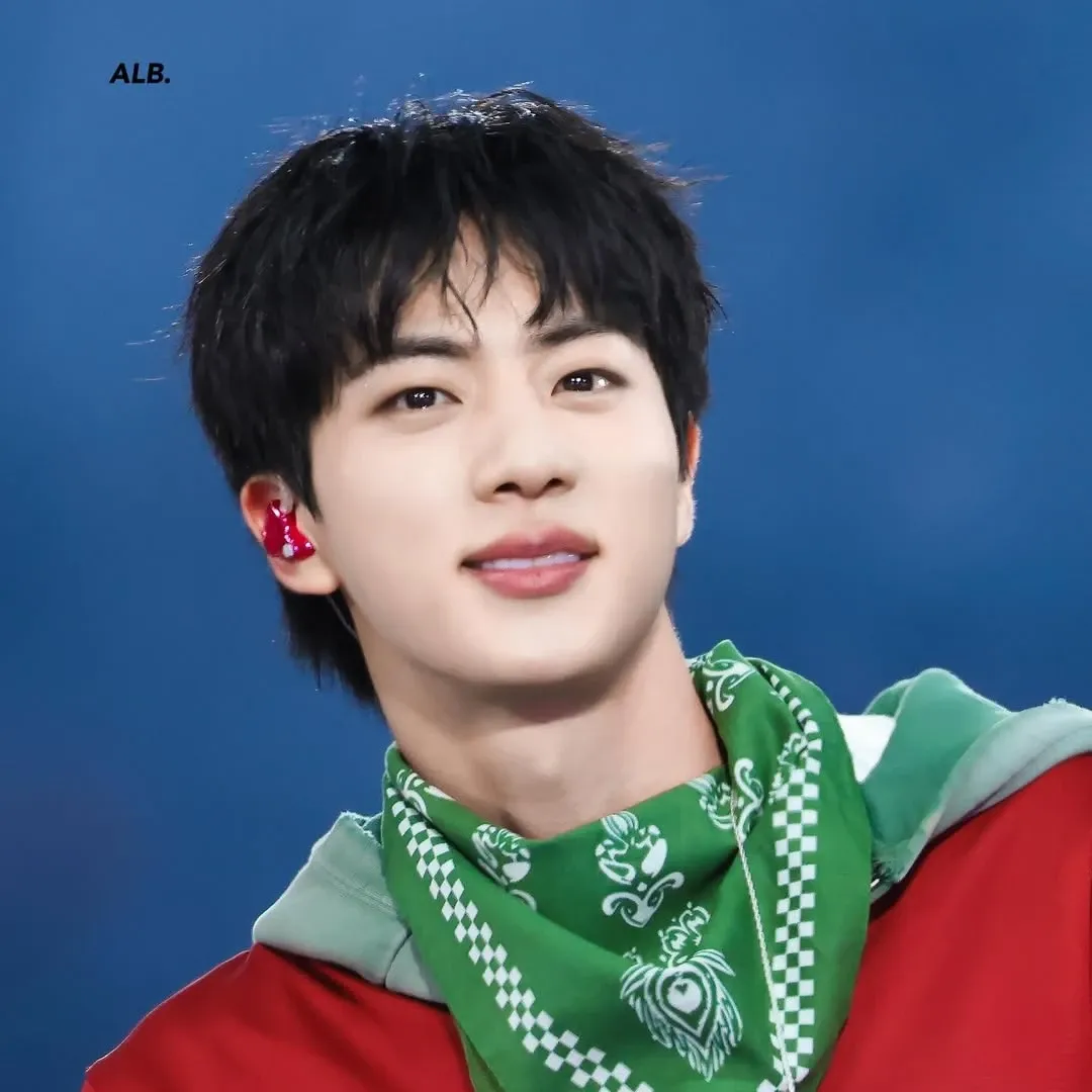 Foto terbaru Jin (BTS)
