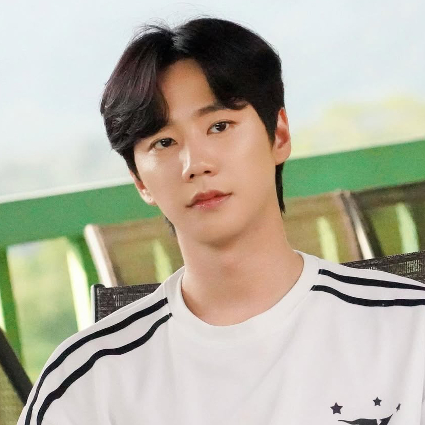 Recent activity shot of Lee Junyoung