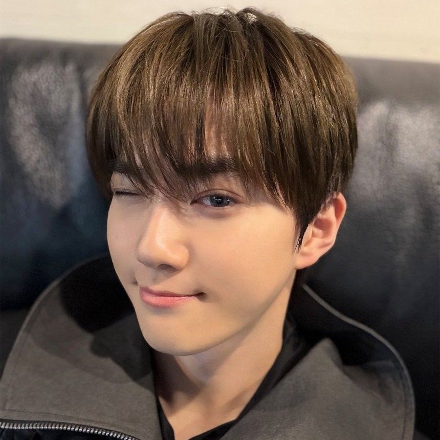 Behind-the-scenes cut of Suho (EXO)