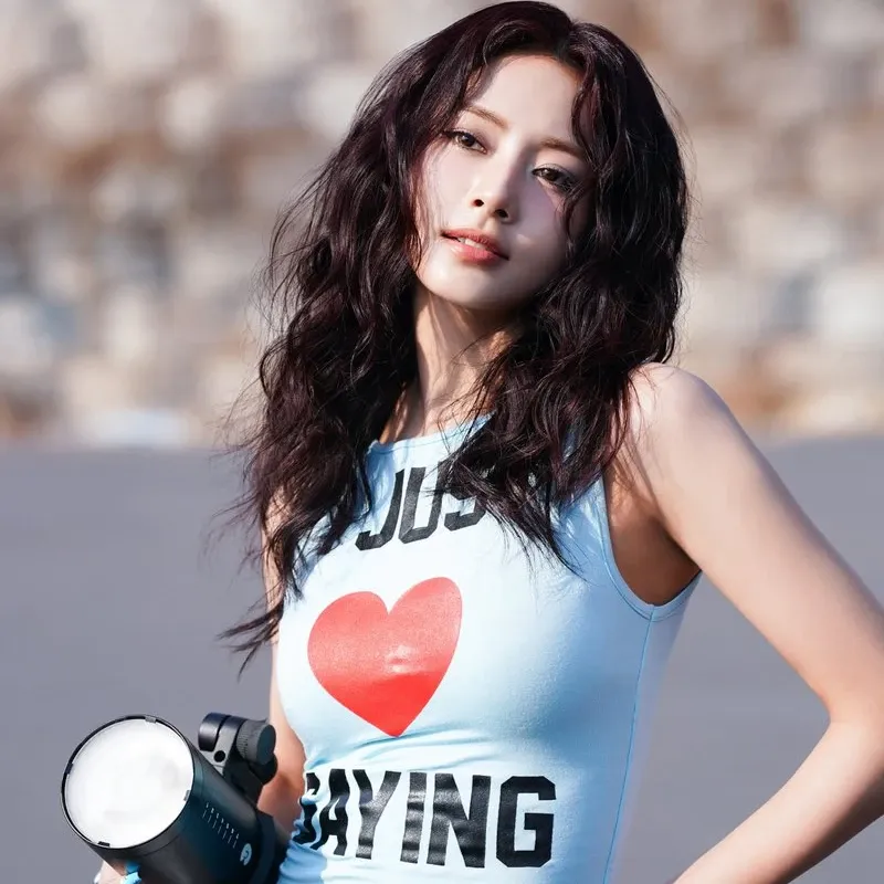 Today's hottest K-pop community feed