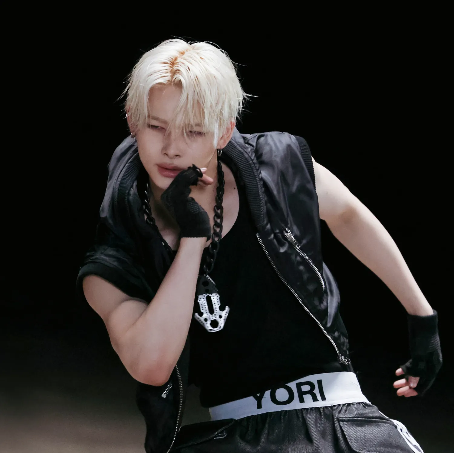 Foto terbaru NI-KI (ENHYPEN)