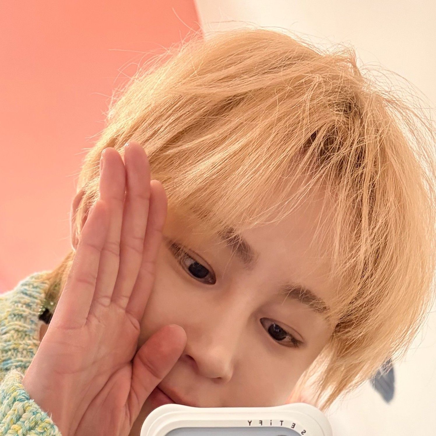 하성운 최근 활동샷