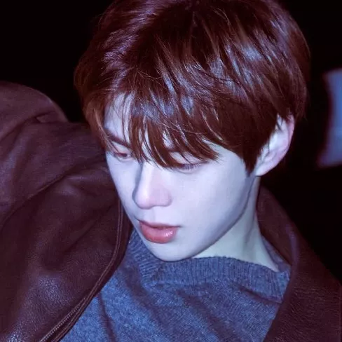 강다니엘의 비하인드 컷