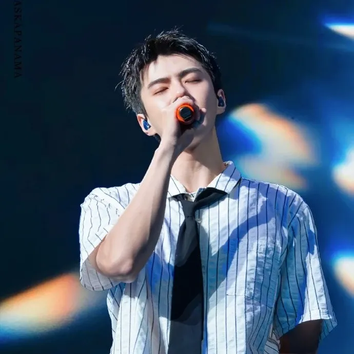 EXO의 최신 사진