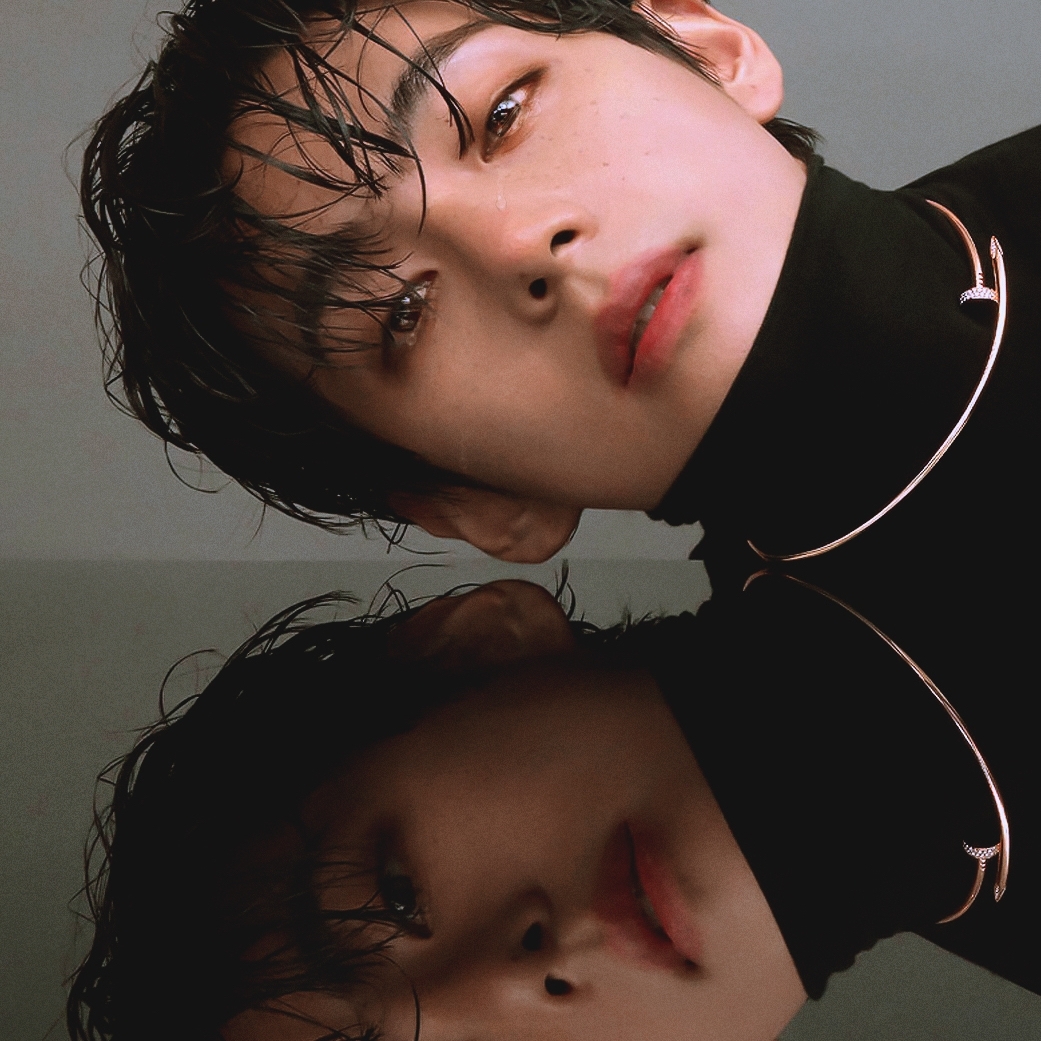 뷔 (방탄소년단)의 비하인드 컷