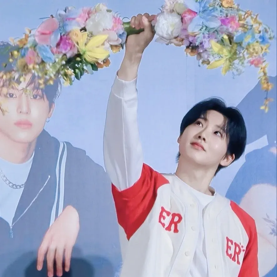 Latest photo of Junkyu (TREASURE)