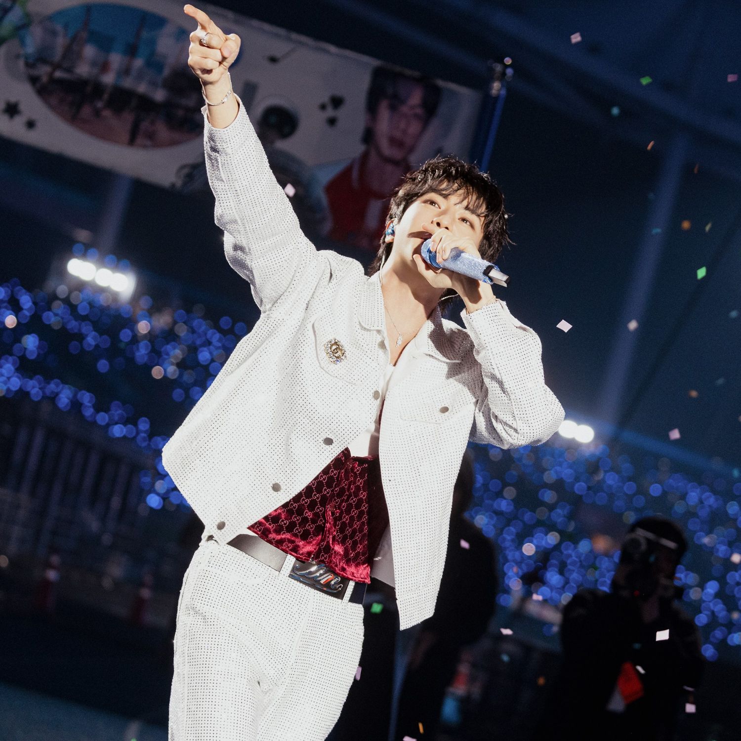 진 (방탄소년단)의 최신 사진