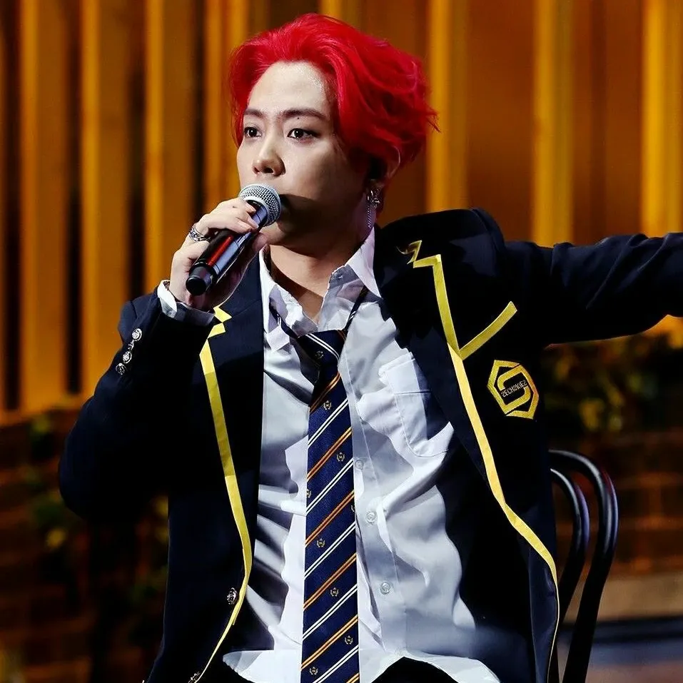 ウン・ジウォン (SECHSKIES)の最近の活動写真